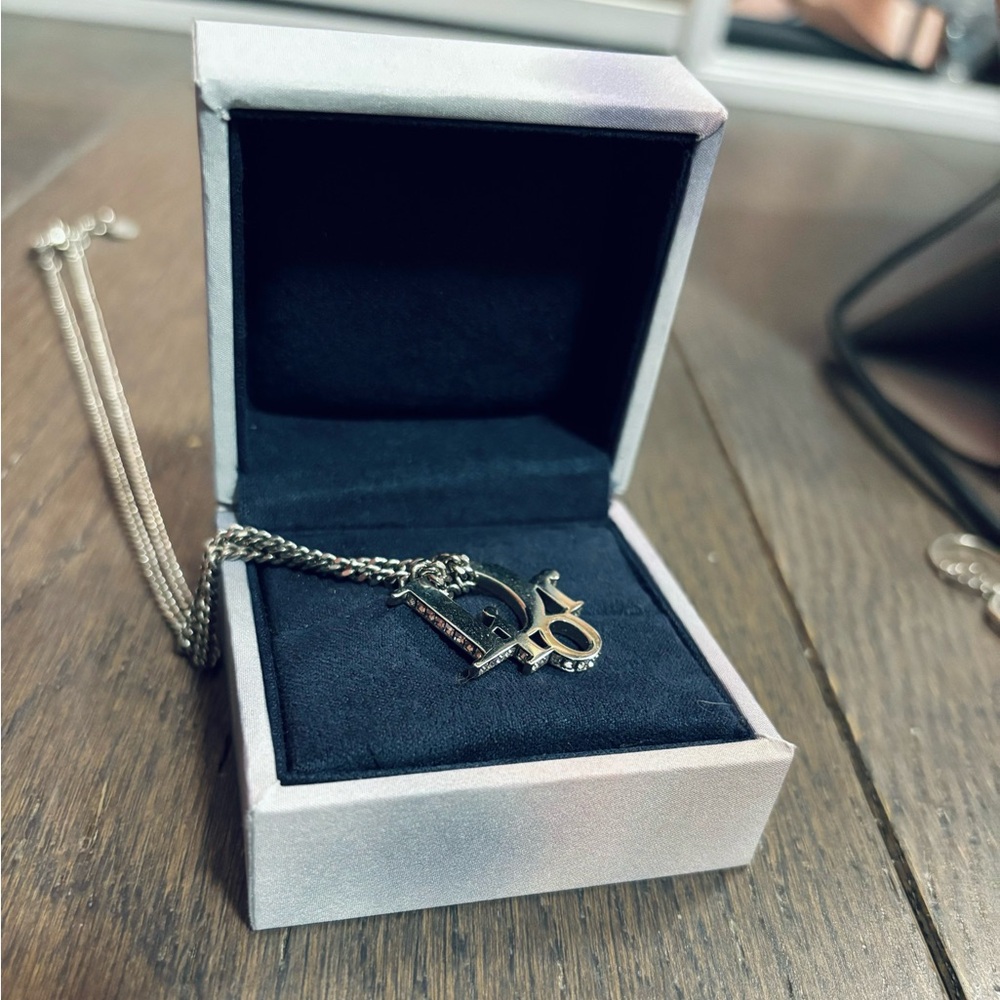 Dior Oblique Pendant Necklace - Picture 2 of 6